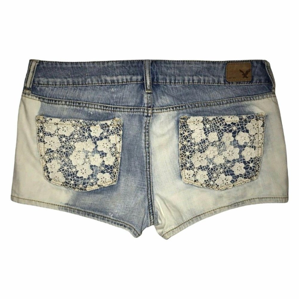 American Eagle Bleach Ombre Floral Lace Shorts 4 - Picture 6 of 8